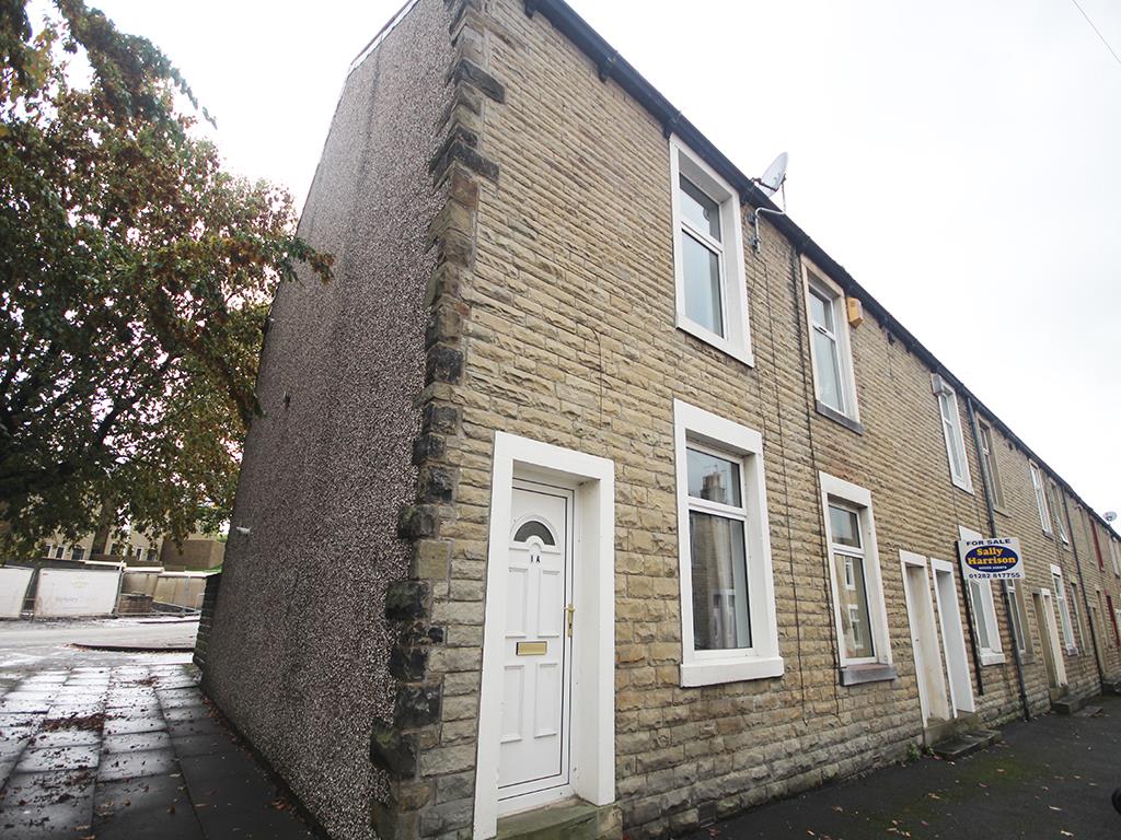 2 bedroom end terrace house SSTC in Barnoldswick - Main Image